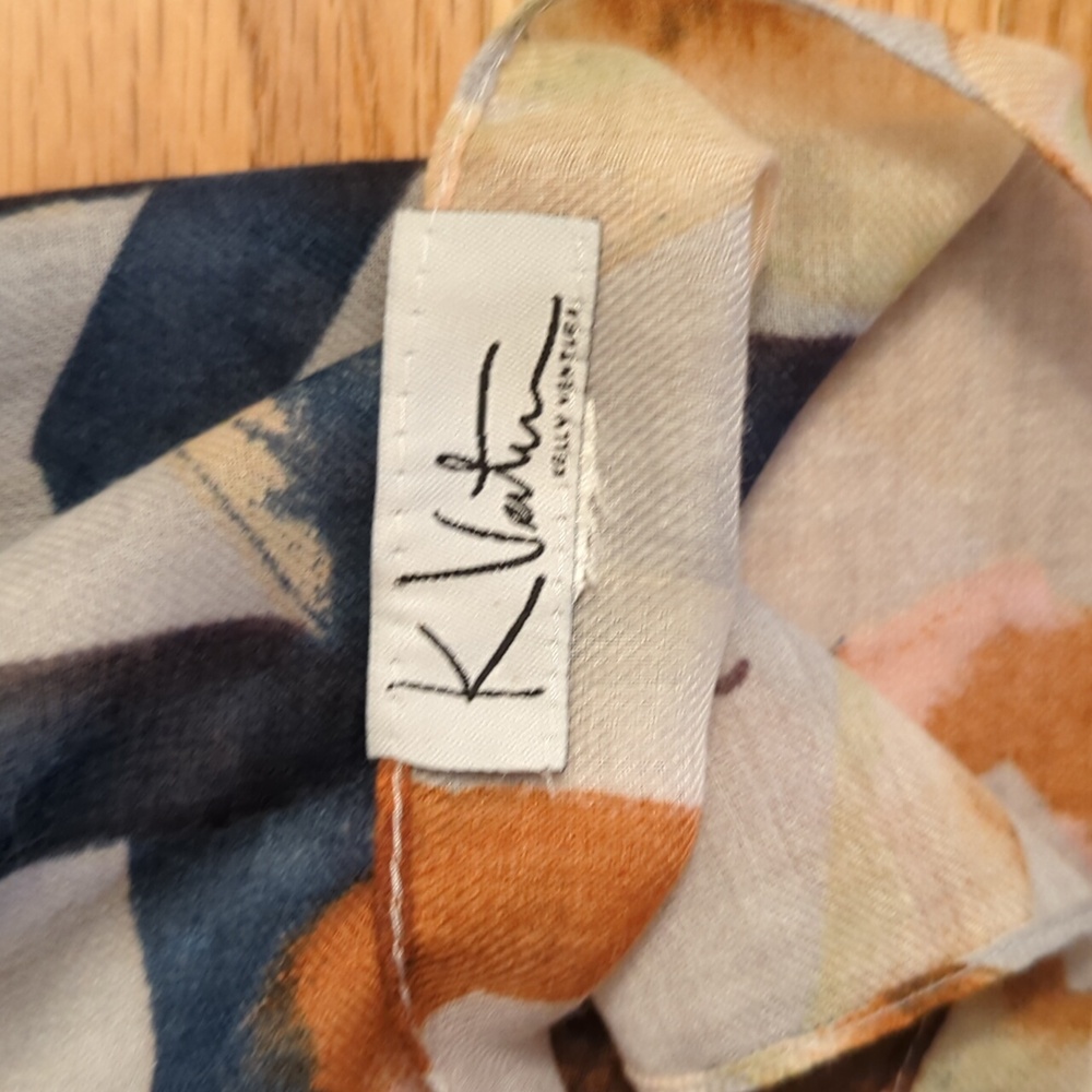 Designer scarf - Picture 4 of 5